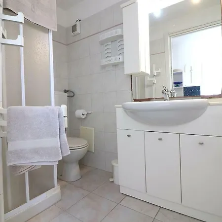 Casa Vacanze Rebecca A 2 Posti Vakantiehuis