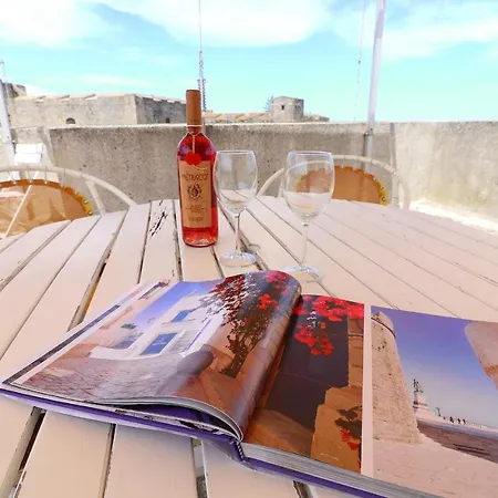 Casa Vacanze Rebecca A 2 Posti Vakantiehuis