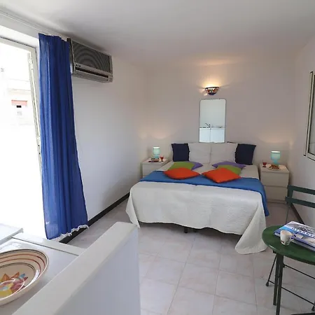 Casa Vacanze Rebecca A 2 Posti Vakantiehuis Otranto